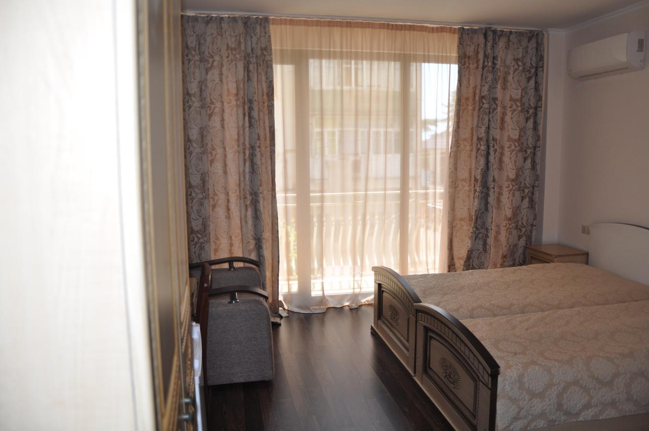 Mini Hotel Lidia New Athos Bagian luar foto