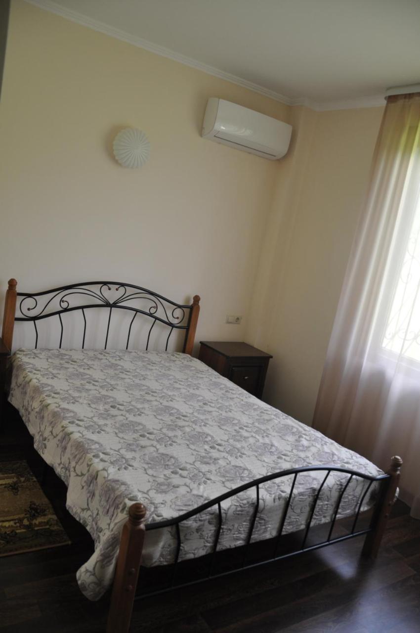 Mini Hotel Lidia New Athos Bagian luar foto