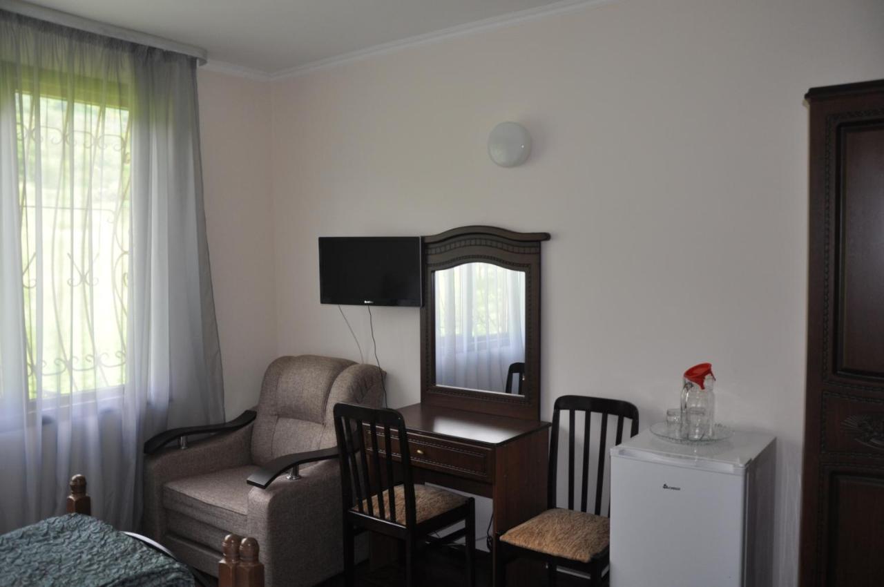 Mini Hotel Lidia New Athos Bagian luar foto